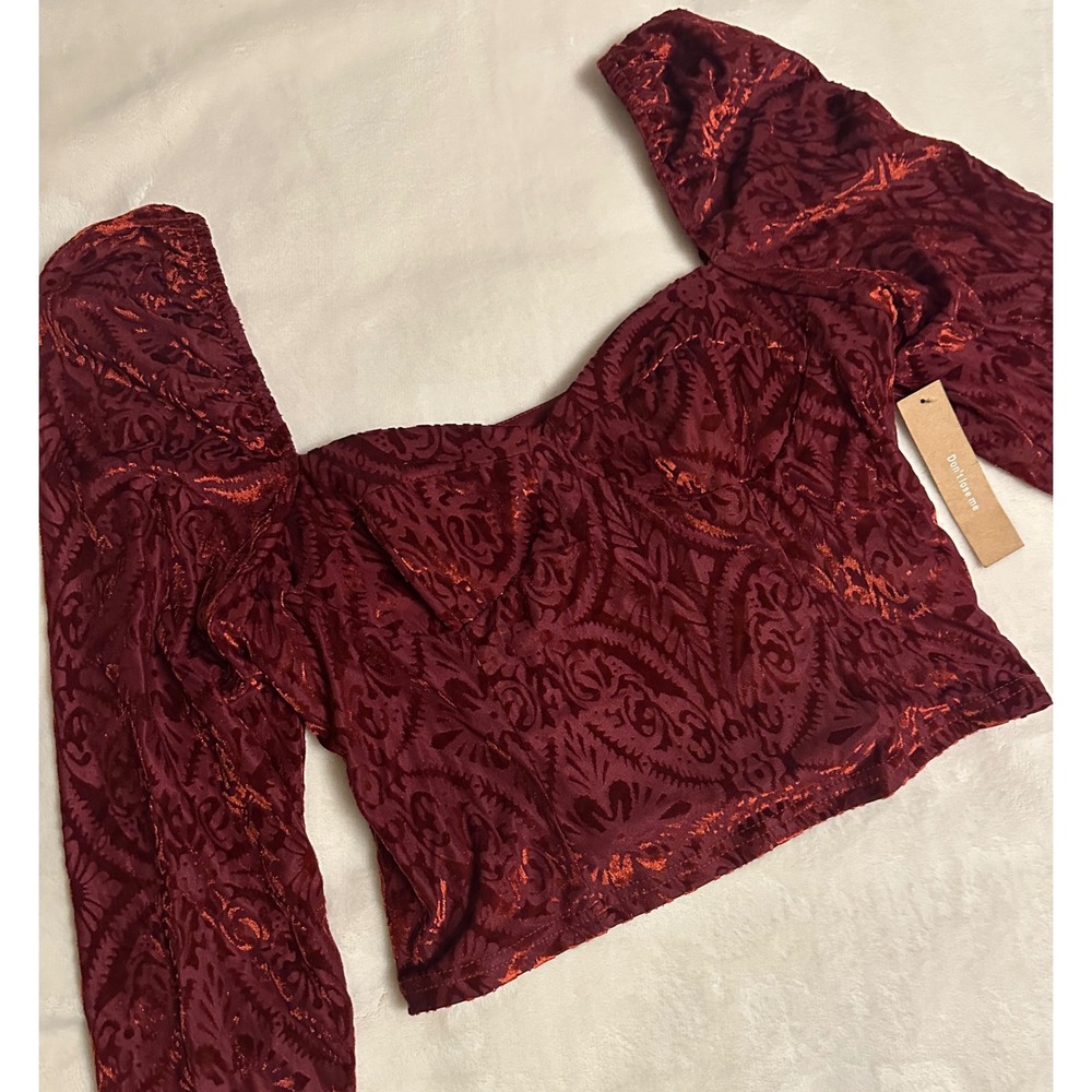o.p.t Burnout Velvet Damask Long Sleeve Cropped Top Sweetheart Neck Milkmaid